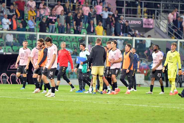 I giocatori del Palermo delusi dalla sconfitta contro il Venezia - foto LaPresse - IlPosticipo.it