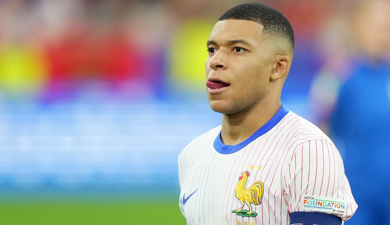 Kylian Mbappè con la maglia della Nazionale francese - foto LaPresse - IlPosticipo.it