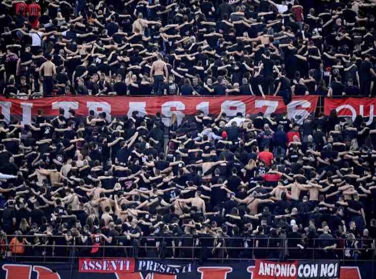 Tifosi Milan (LaPresse) - ilposticipo.it