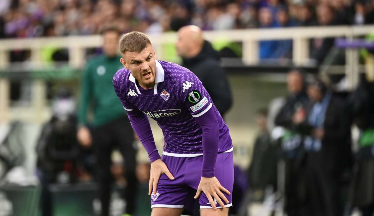 Beltràn in campo con la maglia della Fiorentina in campo - foto LaPresse - IlPosticipo.it