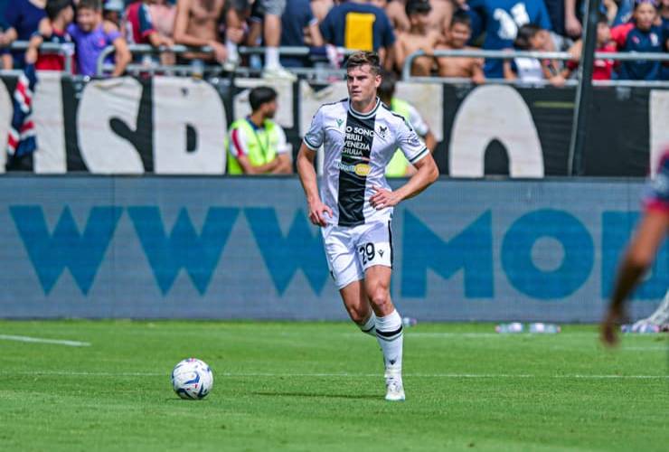 Bijol in campo con la maglia dell’Udinese – Foto LaPresse JMania.it - IlPosticipo.it