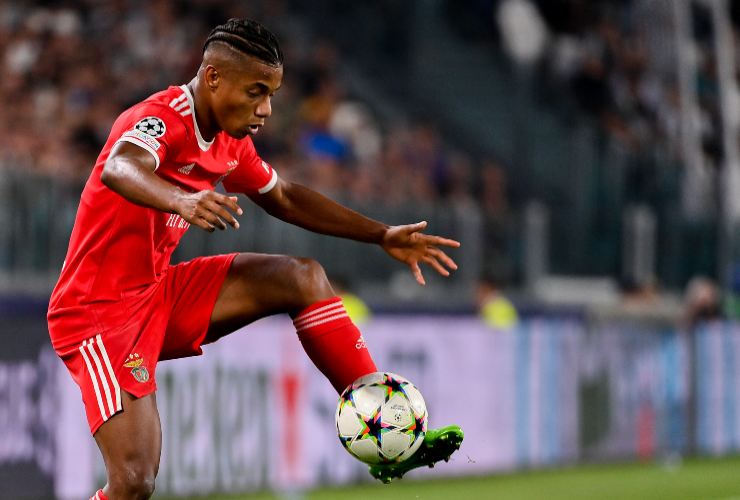 David Neres in campo con la maglia del Benfica - foto LaPresse - IlPosticipo.it