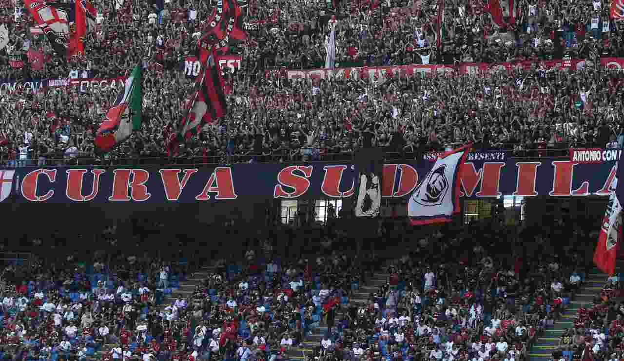 Curva Sud Milan (LaPresse) - ilposticipo.it