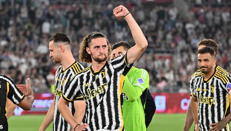 Rabiot immortalato ai tempi della Juventus