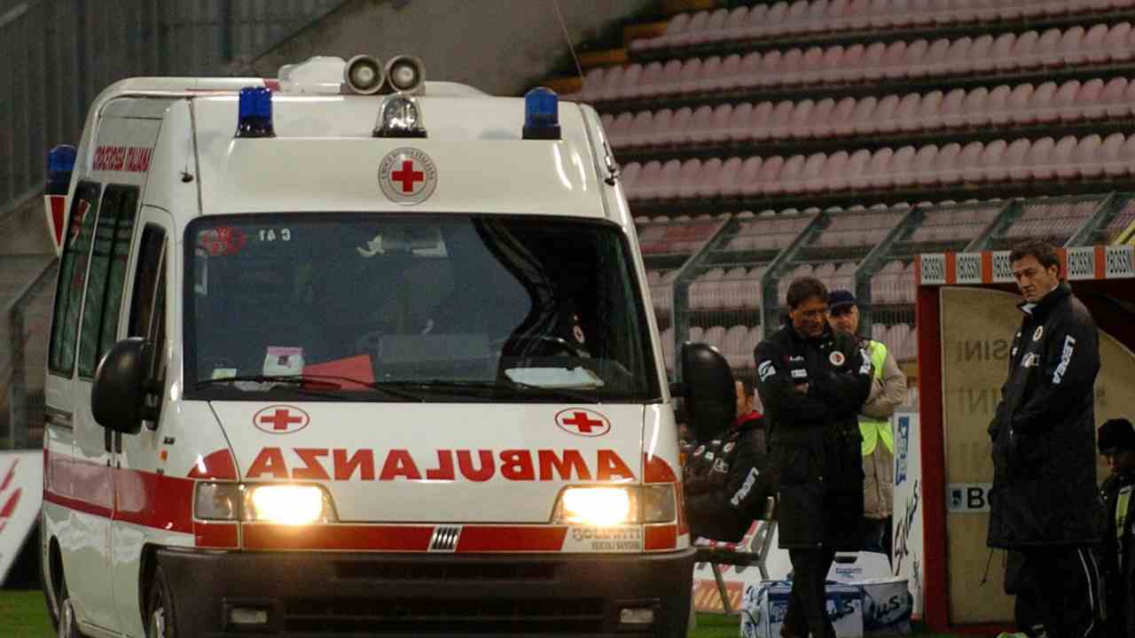 Ambulanza in campo