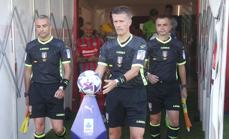 Arbitri italiani nel caos