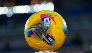 Pallone Serie A (LaPresse) - ilposticipo.it