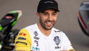 Dalla moto al passeggino, Iannone diventa padre