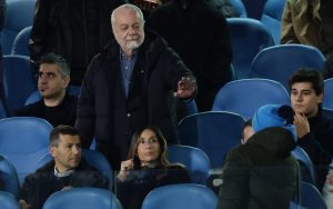 De Laurentiis fa un passo indietro